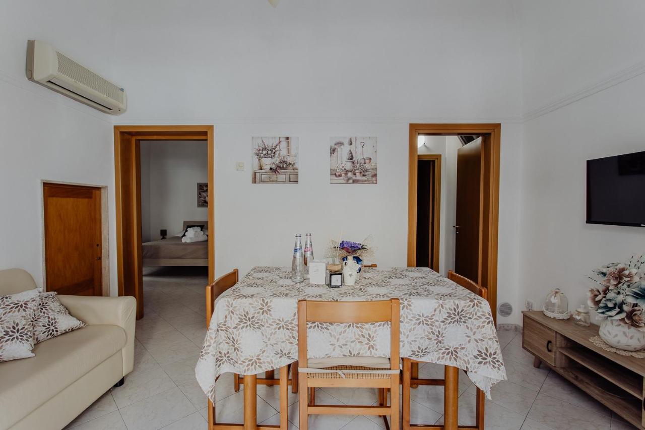 Casanna Apartment Монополи Екстериор снимка